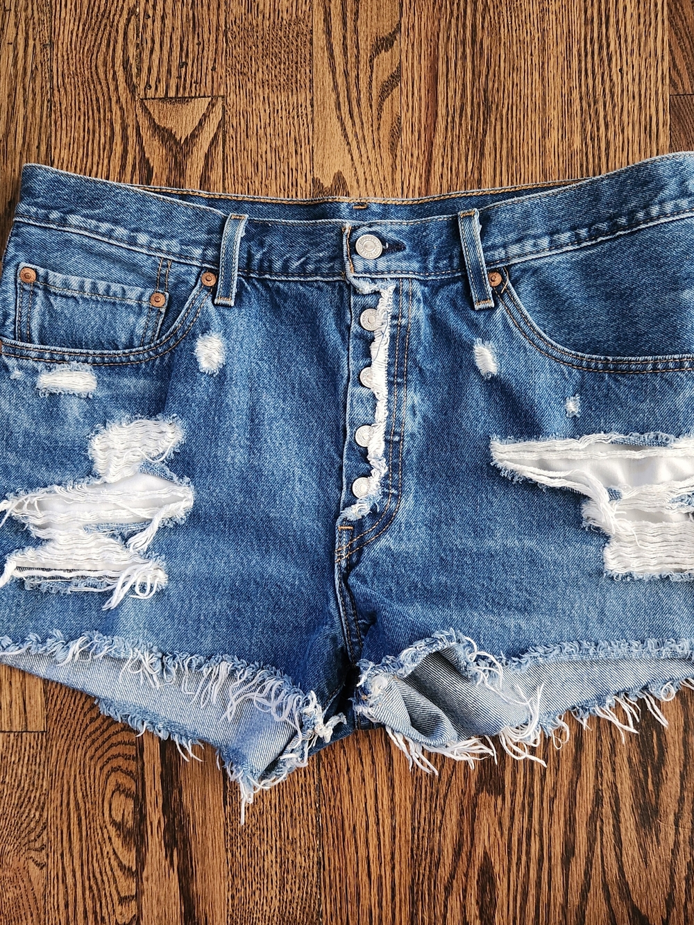 Levi's 501 High Rise Denim Shorts Button Fly Size 32 Style 32317